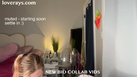 Back from Vacay  Follow for more here  online show from 04/14/26, 03:12