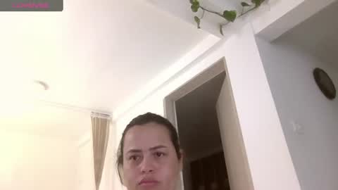 sara martinez online show from 07/05/26, 06:15