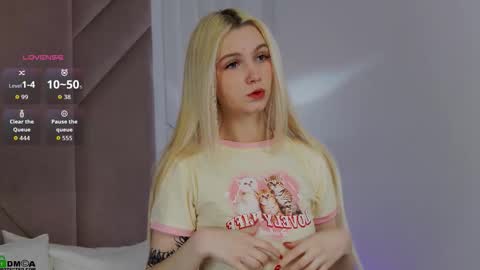 saramist online show from 11/29/25, 01:41