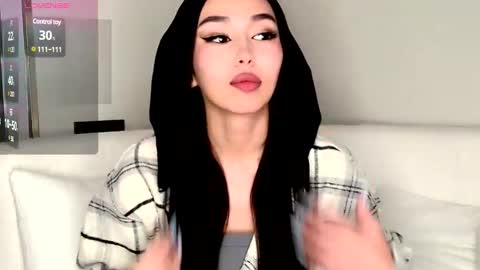 Mia online show from 12/11/24, 07:53