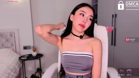 Mia online show from 09/20/25, 06:14