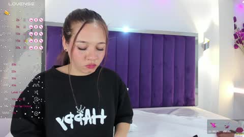 Snapshot of sarariley_ chatting on 01/02/25, 10:33 Sara online show from 01/02/25, 10:33