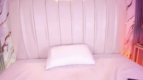 Sara   online show from 04/11/26, 11:31