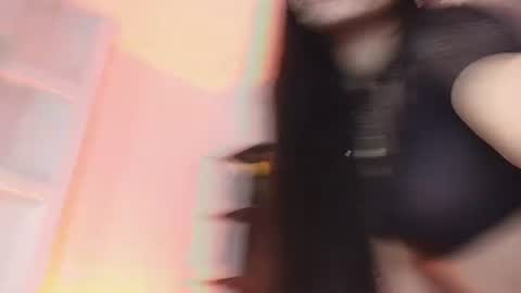 Snapshot of sararoy_ chatting on 06/25/26, 11:31 Sara online show from 06/25/26, 11:31