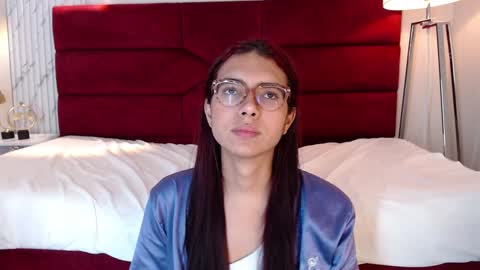 Sara online show from 02/02/25, 01:45