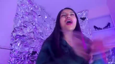 sarastonesx online show from 11/29/25, 07:22