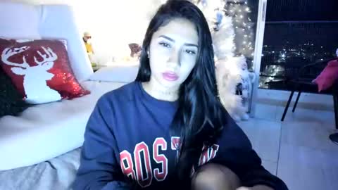 Snapshot of saratukkerr chatting on 12/22/24, 09:22 saratukkerr online show from 12/22/24, 09:22