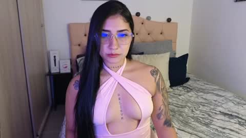 Snapshot of saratukkerr chatting on 01/23/25, 03:58 saratukkerr online show from 01/23/25, 03:58