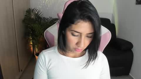 Snapshot of saratukkerr chatting on 12/03/25, 04:09 saratukkerr online show from 12/03/25, 04:09