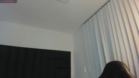 Snapshot of sarawagner_ chatting on 10/01/25, 06:14      online show from 10/01/25, 06:14
