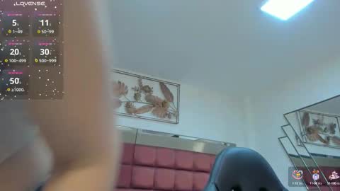 Snapshot of sarawagner_ chatting on 10/06/25, 06:38      online show from 10/06/25, 06:38
