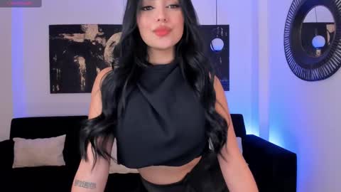 Sara Winstone online show from 02/12/25, 08:07