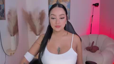 Sara Winstone online show from 09/25/25, 01:15