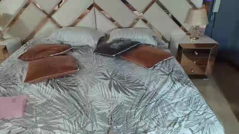 Snapshot of sarawonder69x chatting on 10/04/25, 02:59 Sara Rivera online show from 10/04/25, 02:59