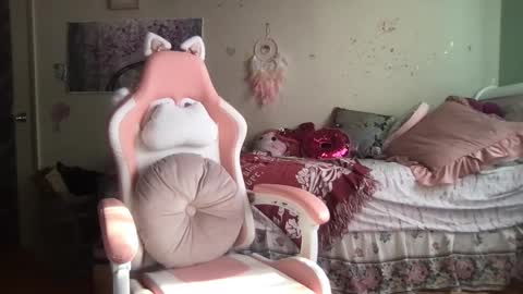 Snapshot of saraxcxo chatting on 10/02/25, 08:05 saraxcxo online show from 10/02/25, 08:05