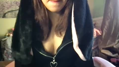 Snapshot of saraxcxo chatting on 10/05/25, 01:53 saraxcxo online show from 10/05/25, 01:53