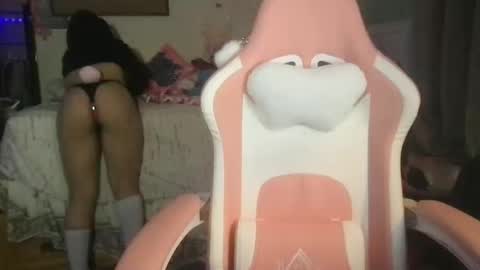 Snapshot of saraxcxo chatting on 10/14/25, 06:14 saraxcxo online show from 10/14/25, 06:14