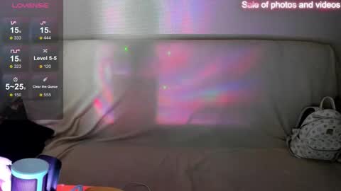 Snapshot of saraxray chatting on 10/04/25, 03:04 Sara online show from 10/04/25, 03:04
