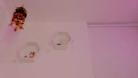 Saray  online show from 09/24/25, 11:19