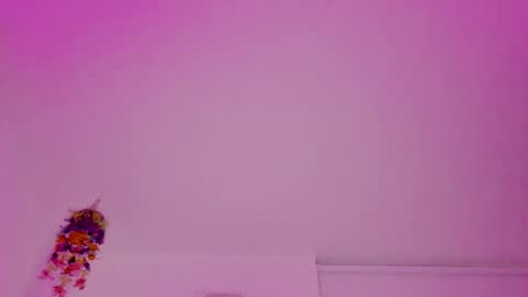 Saray  online show from 10/01/25, 11:22