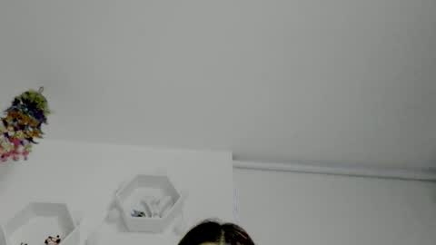 Snapshot of saray2312 chatting on 04/24/26, 11:29 Saray online show from 04/24/26, 11:29
