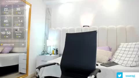 Snapshot of saray_cum chatting on 02/21/25, 07:43 saray online show from 02/21/25, 07:43