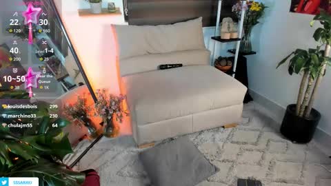 Snapshot of saray_cum chatting on 10/24/25, 10:06 saray online show from 10/24/25, 10:06