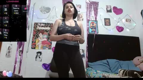 Snapshot of saray_extrovert1 chatting on 03/06/25, 04:30 Sara Jimenez online show from 03/06/25, 04:30