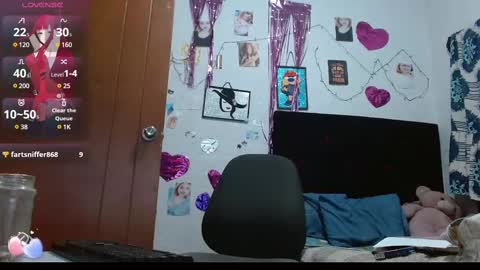 Snapshot of saray_extrovert1 chatting on 03/12/25, 06:07 Sara Jimenez online show from 03/12/25, 06:07