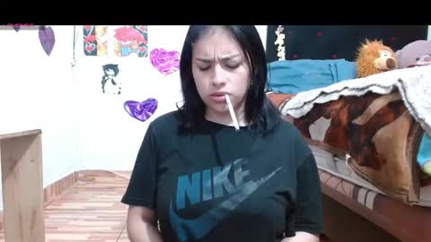 Snapshot of saray_extrovert1 chatting on 10/06/25, 01:14 Sara Jimenez online show from 10/06/25, 01:14