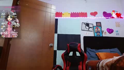 Snapshot of saray_extrovert1 chatting on 04/05/26, 01:14 Sara Jimenez online show from 04/05/26, 01:14