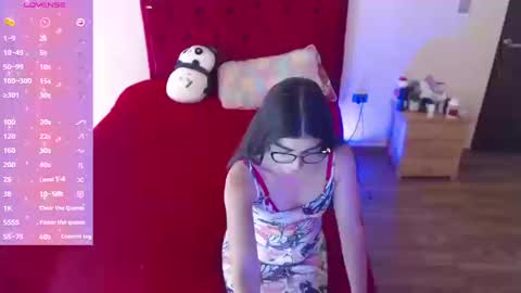 Snapshot of saray_honey1 chatting on 09/15/25, 08:31 saray online show from 09/15/25, 08:31