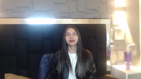 Saray Pink online show from 01/07/26, 11:45