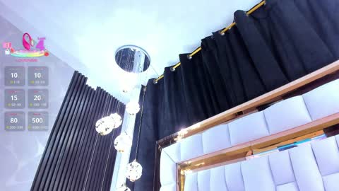 Snapshot of sarayroyse chatting on 04/08/26, 08:20 Saray online show from 04/08/26, 08:20