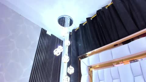 Snapshot of sarayroyse chatting on 04/12/26, 07:52 Saray online show from 04/12/26, 07:52