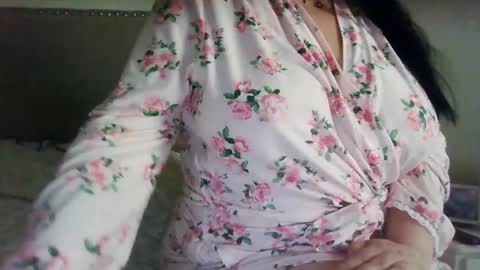 Snapshot of saretta46 chatting on 03/28/26, 01:22 Sara online show from 03/28/26, 01:22