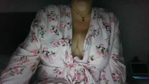 Snapshot of saretta46 chatting on 07/04/26, 12:50 Sara online show from 07/04/26, 12:50