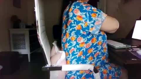 Snapshot of saretta46 chatting on 08/06/26, 06:43 Sara online show from 08/06/26, 06:43