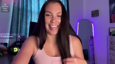 Snapshot of sariaaahh chatting on 11/03/25, 06:09 sariaaahh online show from 11/03/25, 06:09