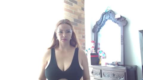 Sara online show from 01/09/25, 02:18