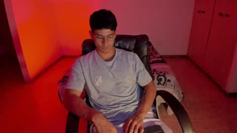 Snapshot of sarima420 chatting on 01/30/25, 01:00 Sarima and Leo online show from 01/30/25, 01:00