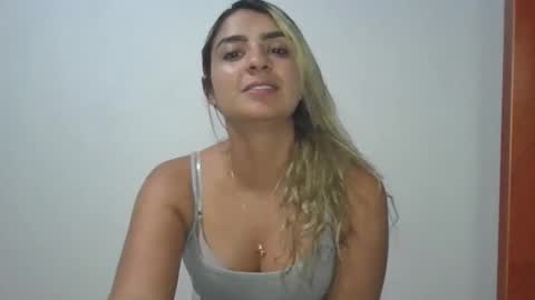 sarissmunera online show from 02/21/25, 11:10