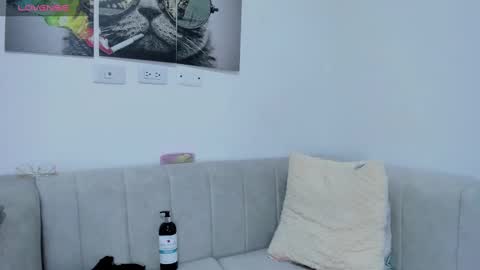 Snapshot of sarita_dolly chatting on 01/01/25, 05:43 Sara Cute online show from 01/01/25, 05:43