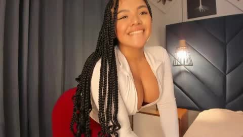 Snapshot of sarita_hills chatting on 05/16/26, 07:45 Sara online show from 05/16/26, 07:45