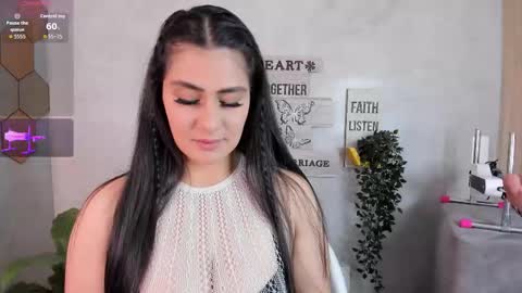Snapshot of saritas_ chatting on 01/11/26, 02:49 SARA online show from 01/11/26, 02:49