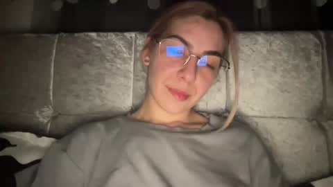 Snapshot of sarrah_rossy chatting on 01/15/25, 10:57 Sarrah online show from 01/15/25, 10:57