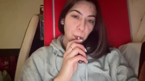 Snapshot of sarrah_rossy chatting on 03/04/25, 01:55 Sarrah online show from 03/04/25, 01:55