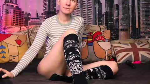 Snapshot of sarsei_lanester chatting on 01/19/26, 02:04 Svitlana online show from 01/19/26, 02:04