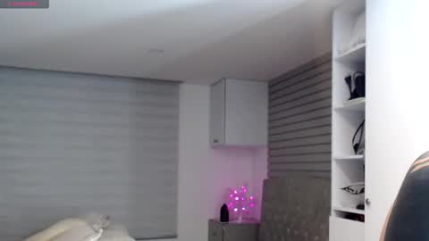 Snapshot of sasha_baby69 chatting on 09/28/25, 01:44 yesica online show from 09/28/25, 01:44