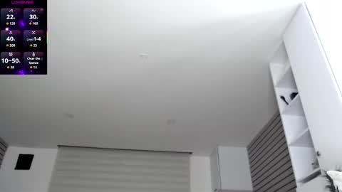 Snapshot of sasha_baby69 chatting on 10/01/25, 01:22 yesica online show from 10/01/25, 01:22